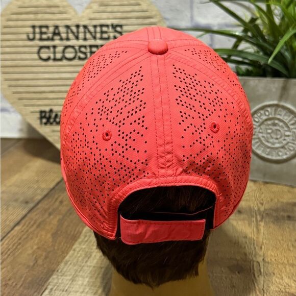 NIKE GOLF PINK W/WHITE SWOOSH UNSTRUCTURED RUNNING LIGHTWEIGHT HAT CAP - Picture 3 of 7